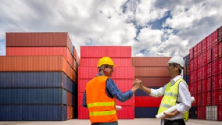 <p>How to choose a freight forwarder</p>